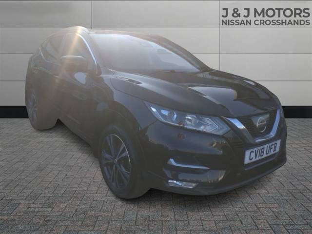 Nissan Qashqai 1.2 DiG-T N-Connecta 5dr Hatchback Petrol Black